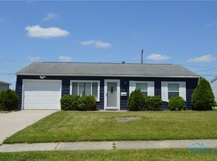 1304 Vincent St, Findlay, OH 45840