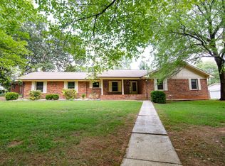 201 Meadowbrook St, Tullahoma, TN 37388