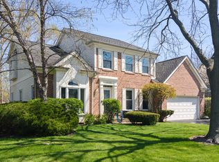 1525 Madison Ct N, Buffalo Grove, IL 60089