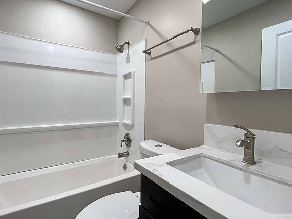 4th image of 4325 Texas St #10