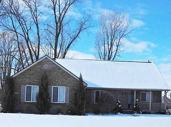 1st image of 21095 Greenbriar Ln