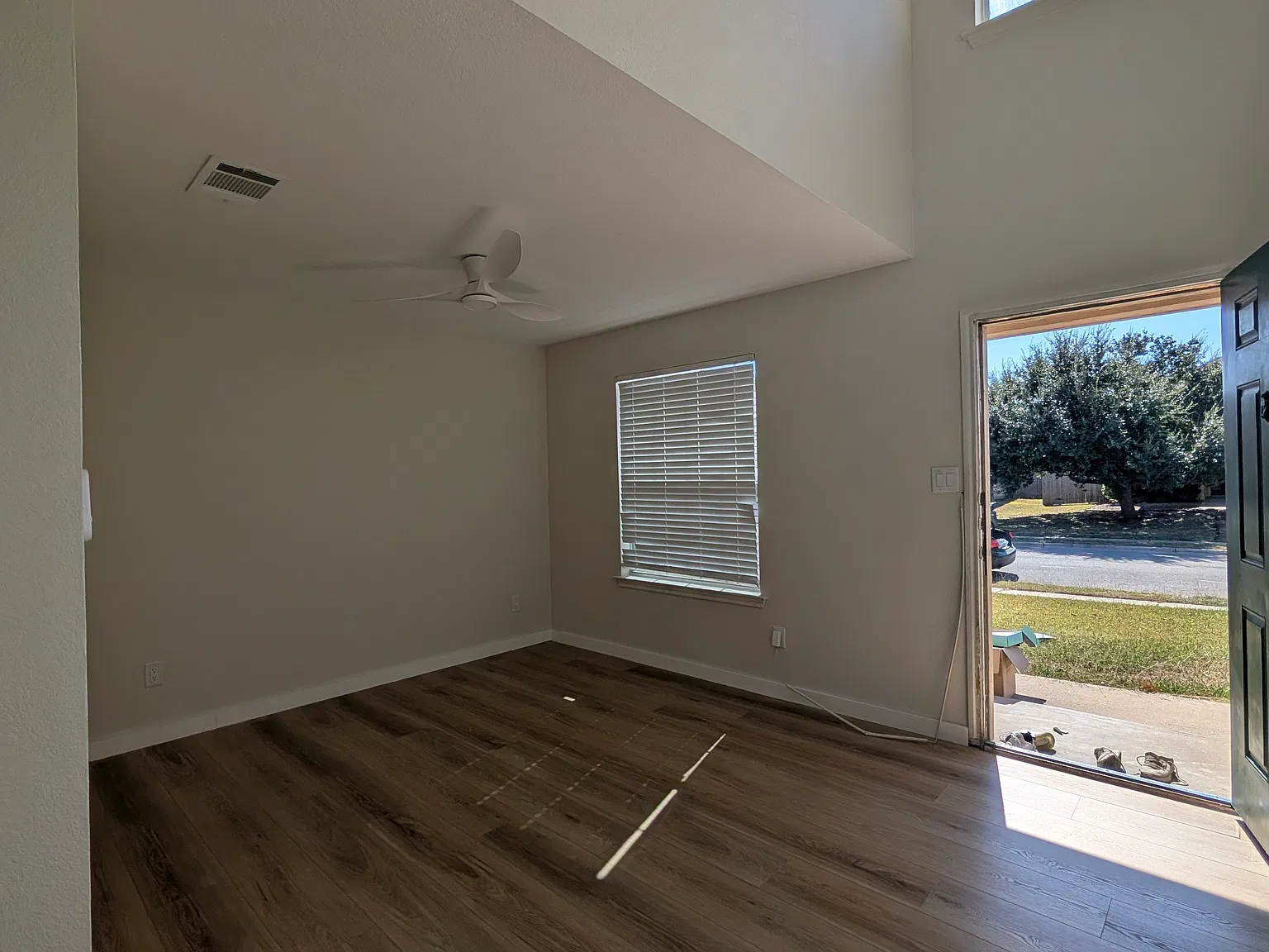 222 Phillips St — Photo 4