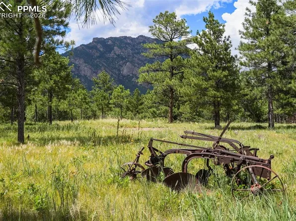 325 Pine Oaks Rd, Colorado Springs, CO 80926