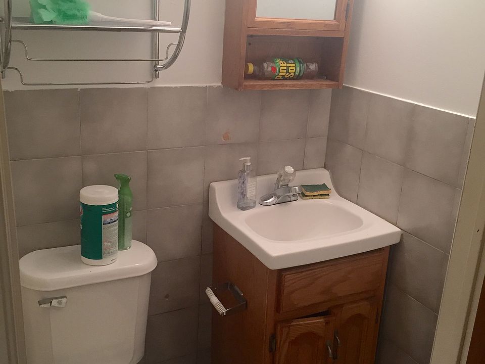 2nd image of 2501 Ditmars Blvd #1