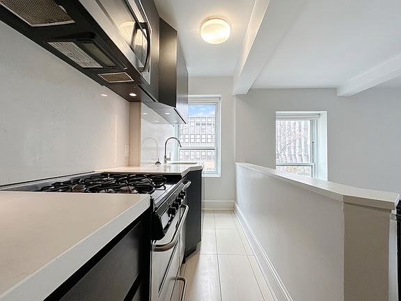 3rd image of 1080 Amsterdam Ave APT 205