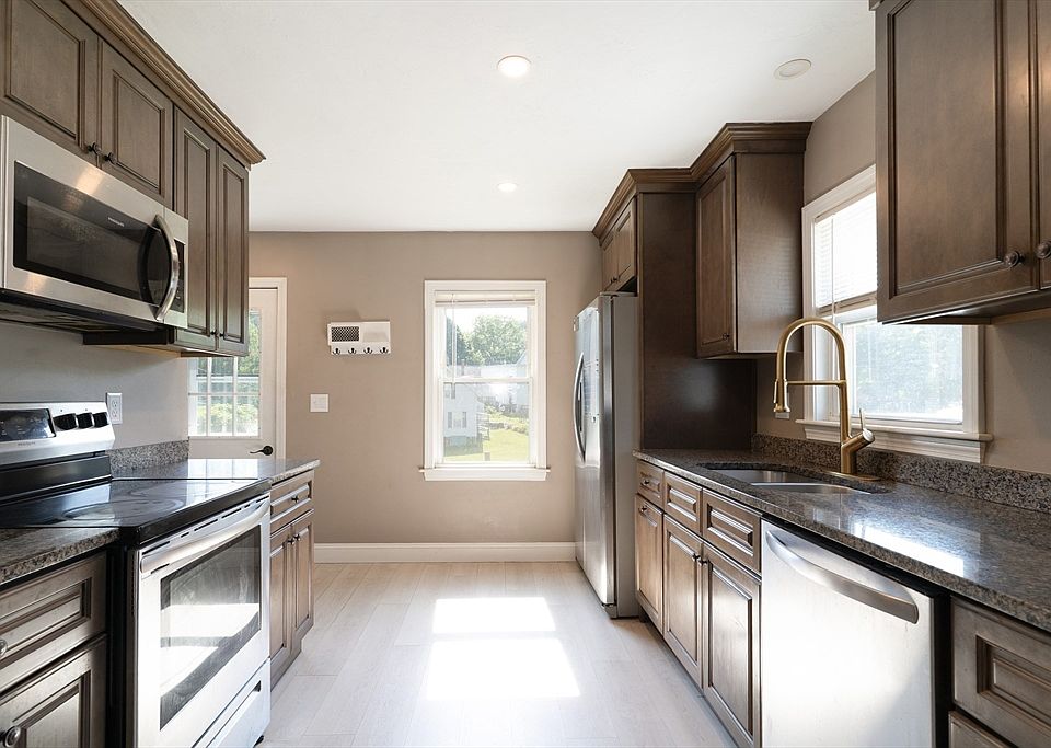 1st image of 22 Marsh Ave