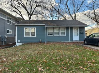 621 S Lucas St, Iowa City, IA 52240