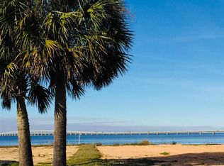 9 Stanford Rd #B, Gulf Breeze, FL 32563