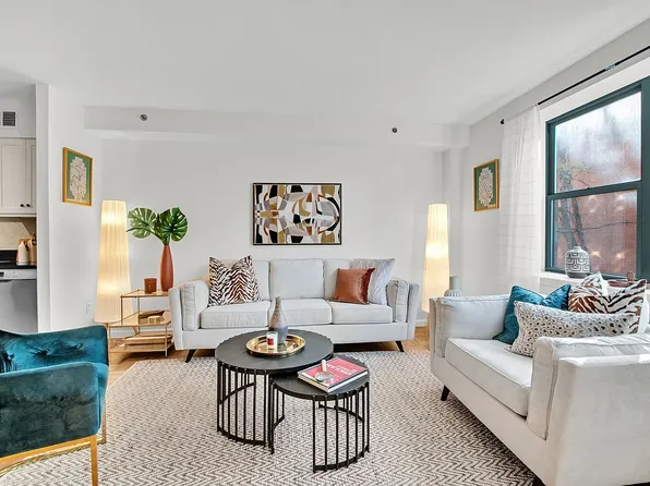 2235 Frederick Douglas Blvd Unit 2L, New York, NY 10027