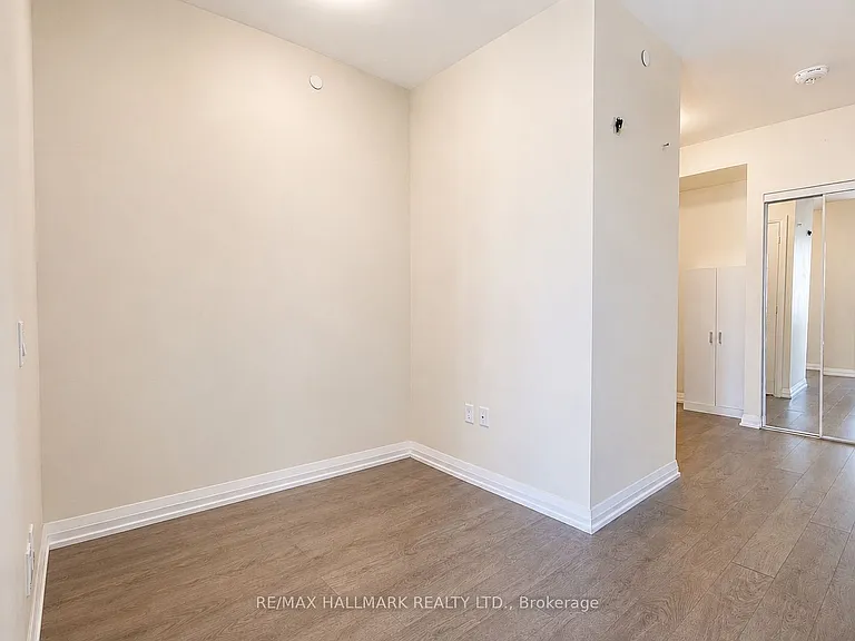 35 Watergarden Dr #1711 — Photo 12
