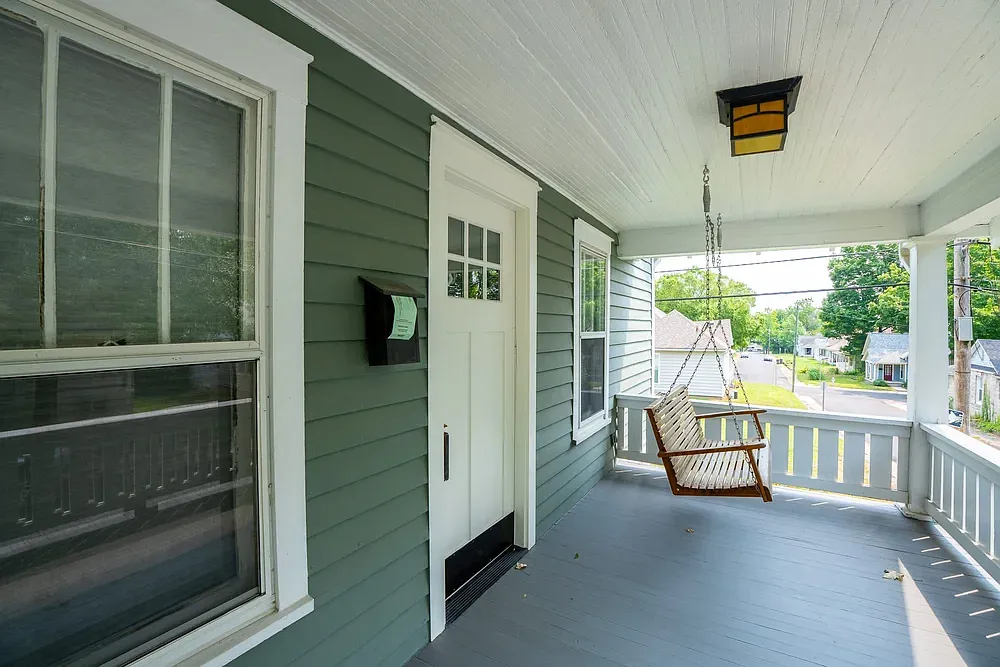 4 bed, 1954 sqft, $5,850 — Photo 4