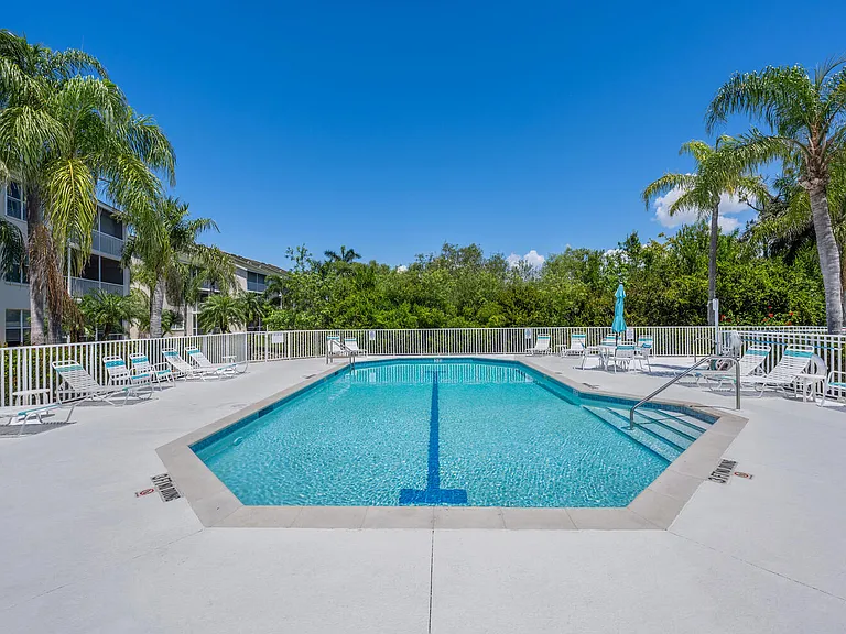 28871 Bermuda Lago Ct — Photo 35
