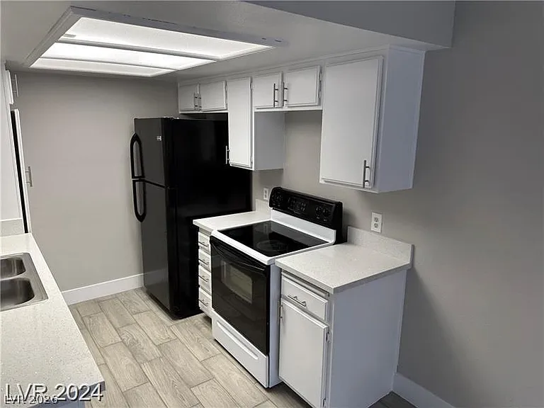 1887 Apricot Ct — Photo 7