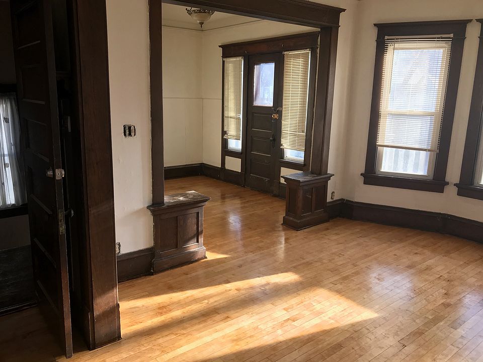 2nd image of 2155 N 48th St #57