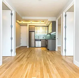 185 Leonard Street, #2E