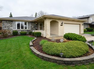 11125 Wakefield St, Westchester, IL 60154