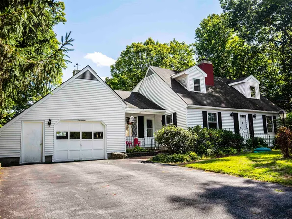 17 Crescent Street, Derry, NH 03038