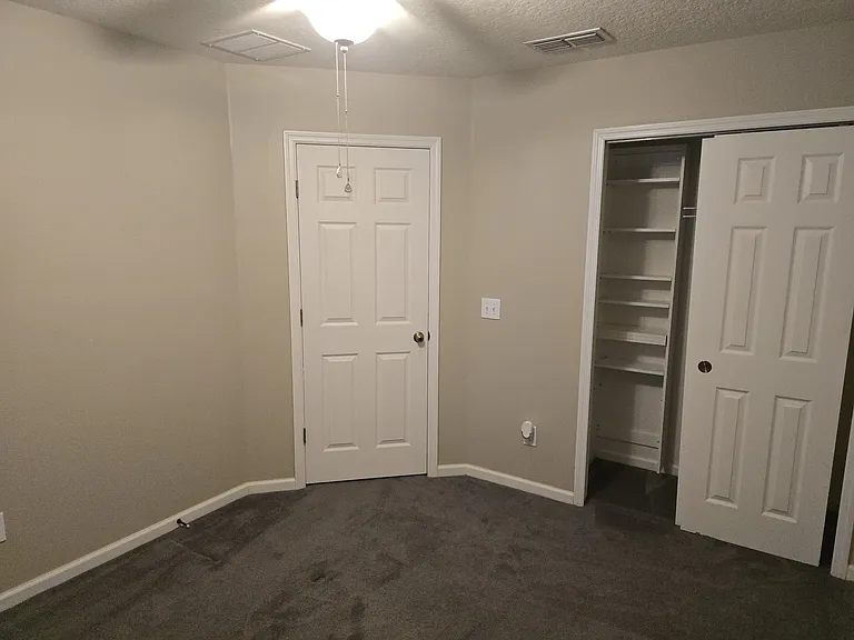 607 Mount Olympus Blvd — Photo 52