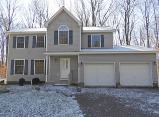 215 George Dr, Blakeslee, PA 18610