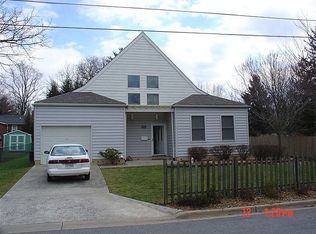 33 Spring St, Gaithersburg, MD 20877