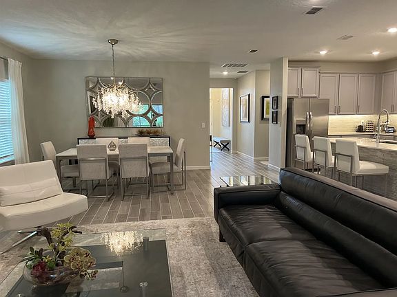 5th image of 406 Montserrat Dr