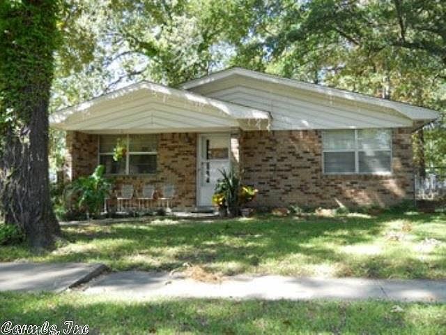 1st image of 6001 Farwil Dr