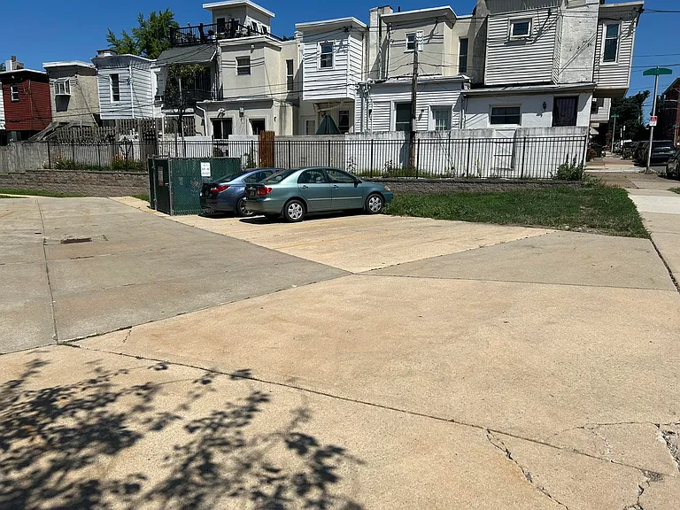2701 Pennsylvania Ave #D — Photo 13