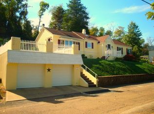 443 Victoria St, West Mifflin, PA 15122
