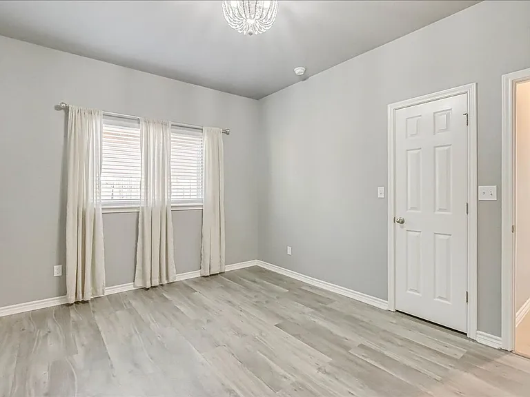 2217 Ibis — Photo 30