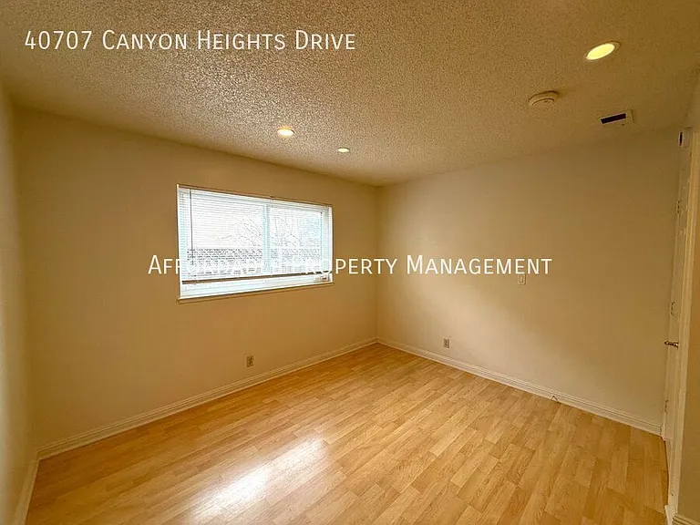 40707 Canyon Heights Dr — Photo 25