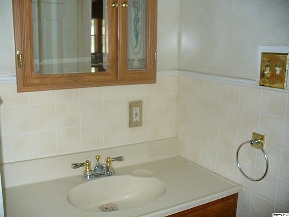 Home for Sale in Quincy, IL $54,900