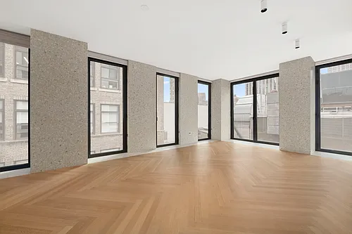 16 W 40th St #17D Photo 1