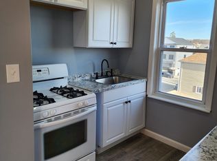 146 Middlesex St #2, Fall River, MA 02723