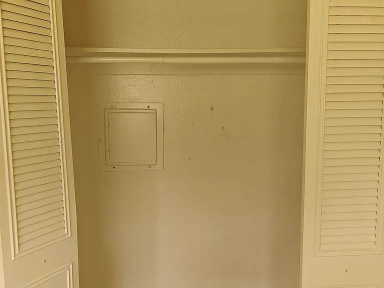 2208 Peppertree Way #3 — Photo 12