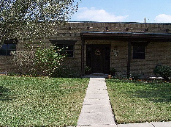 3rd image of 3904 Boyd Ave