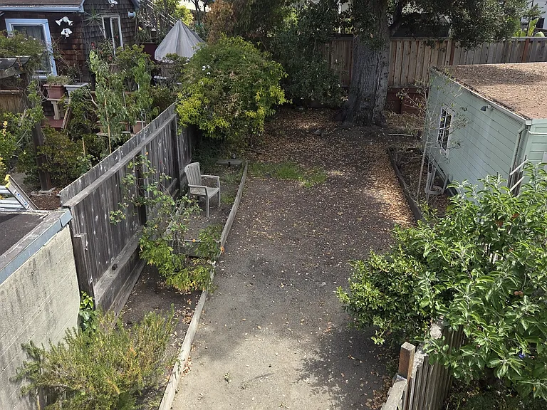 1329 Bonita Ave #A — Photo 34