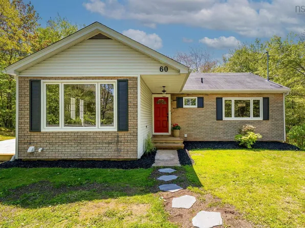 60 Saskatoon Dr, Halifax, NS B3M 3H7