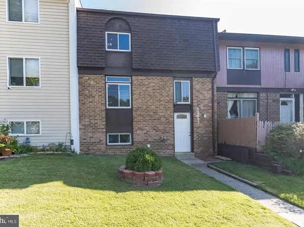 12657 Dulcinea Pl #1, Woodbridge, VA 22192