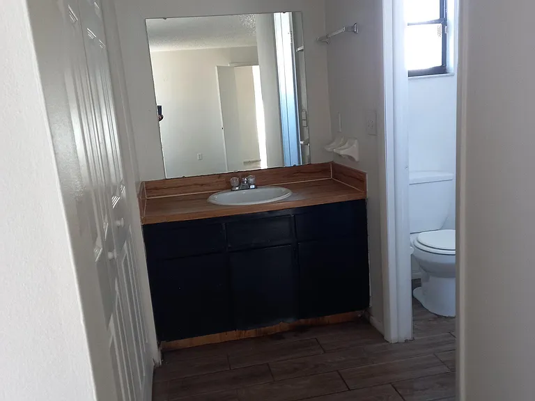 2927 Kelly Ridge Ln — Photo 14