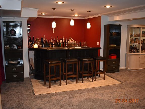 Kentucky Straight Bourbon Whiskey Bar