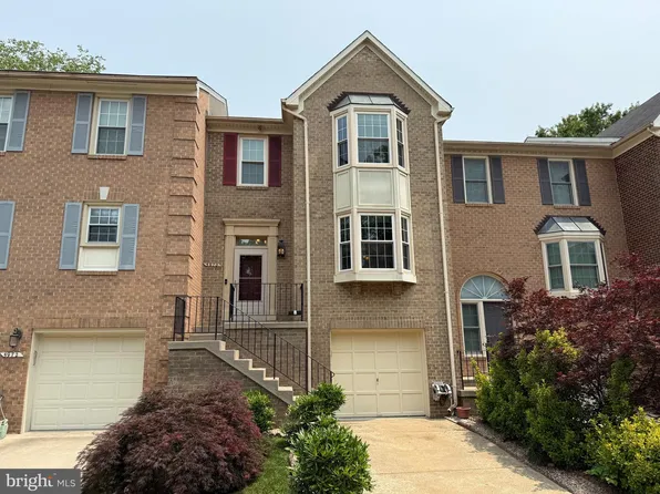 5970 Norham Dr, Alexandria, VA 22315