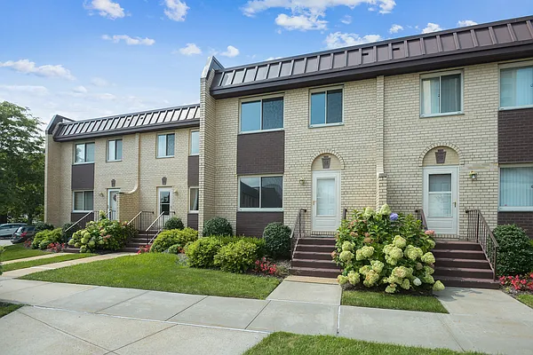 Sold by Energized Realty Group | media 1