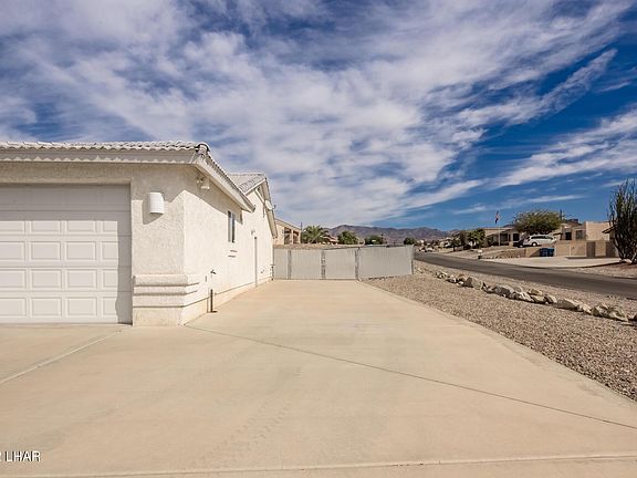 3rd image of 3291 Simitan Dr