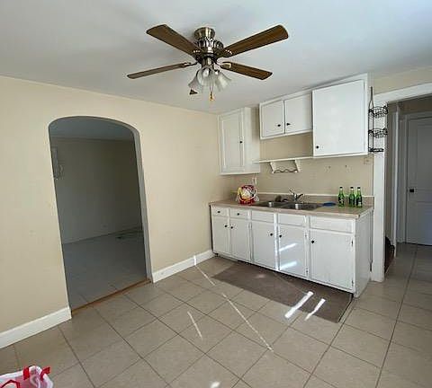 3rd image of 4106 N Odell Ave #Ch