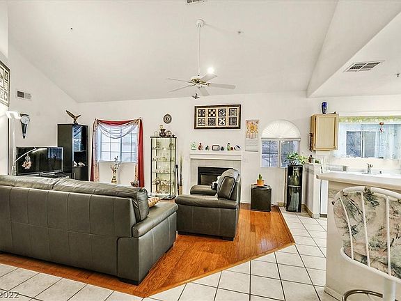 4th image of 2925 Wigwam Pkwy APT 1421