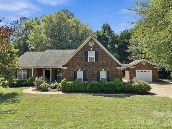 5911 Sugarcane Ct, Mint Hill, NC 28227