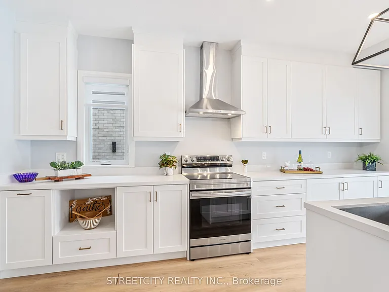 75 Greene St — Photo 9