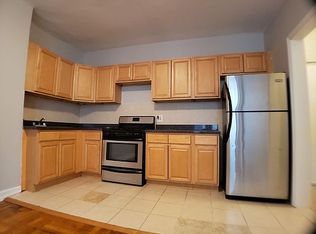 180 Ocean Pkwy #A4, Brooklyn, NY 11218