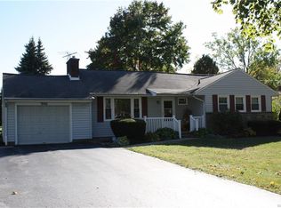 900 Escarpment Dr, Lewiston, NY 14092