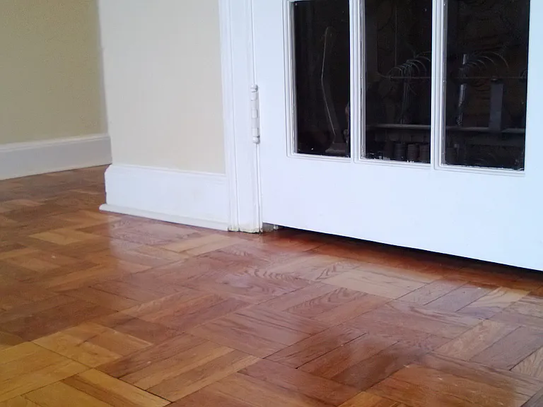 El Villa Apartments — Photo 7